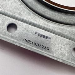 Phớt đuôi trục cơ Skoda (Octavia, Superb, Kodiaq), Volkswagen (Tiguan, Golf, Passat), Audi (A4, Q5, A3). Dùng cho động cơ EA888 Gen 1/2/3 (1.8 TSI / 2.0 TFSI). Hàng Faw China. Mã OE: 06K103171G, 06K103171P, 06H103171F, 06H103171A
