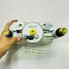 Cụm phanh đĩa trước liền gông phanh bên trái và bên phải cho xe Toyota Innova, Fortuner, Hilux đời 2004 - 2016. Hàng chất lượng cao. Mã OE: 477300K020 (Phải/RH), 477500K020 (Trái/LH) ( 1 cụm )