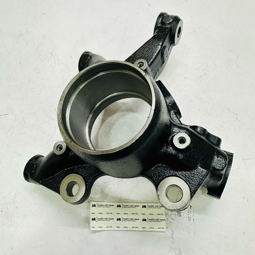Cụm ngỗng (ngõng) moay ơ, Trụ lái trước Toyota Innova (2016-2024) và Hilux Revo (2015-2024). Hàng chất lượng cao. Mã OE vế phải: 43211KK030 (RH), vế trái: 43212KK030 (LH)