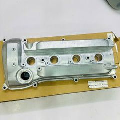 Nắp đậy giàn cò, nắp dàn cò động cơ Toyota 1AZ-FE (2.0L) và 2AZ-FE (2.4L) xe Camry (ACV30, ACV31, ACV40), RAV4, Alphard đời 2002 - 2011. Hàng cao cấp China. 1120128033, 1120128031, 1120128014