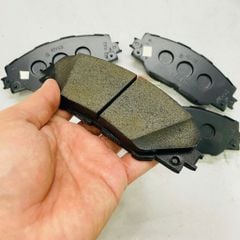 Bộ má phanh, bố thắng đĩa trước (Front Brake Pads) cao cấp chuẩn OEM cho Toyota RAV4 (Form XA30) đời 2005 - 2012. Mã 0446542140, 0446542150, 0446542140