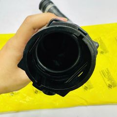 Ống nước làm mát phía dưới cho BMW E46 318i, 316i, 316Ci động cơ N42 (2.0L), N46 (2.0L), M43 (1.9L) N40, N42, N45, N46 (1.6L - 1.8L) đời 1998 - 2005. Hàng OEM. Mã 17127516416