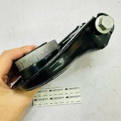 Cao su chân máy phía sau (Rear Engine Mount / Torque Strut) cho Mazda 3  đời 2004 - 2009. Hàng cao cấp. Mã BP4S-39-040B, BP4S39040