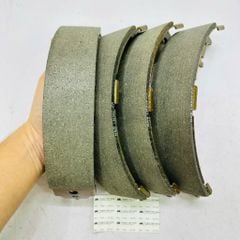 Bộ má phanh guốc sau cao cấp cho Toyota Innova đời 2006 đến 2015. Mã 044950K040, 044950K010, 04495YZZZ2 Toyota Innova đời 2006 đến 2015. Mã 044950K040, 044950K010, 04495YZZZ2