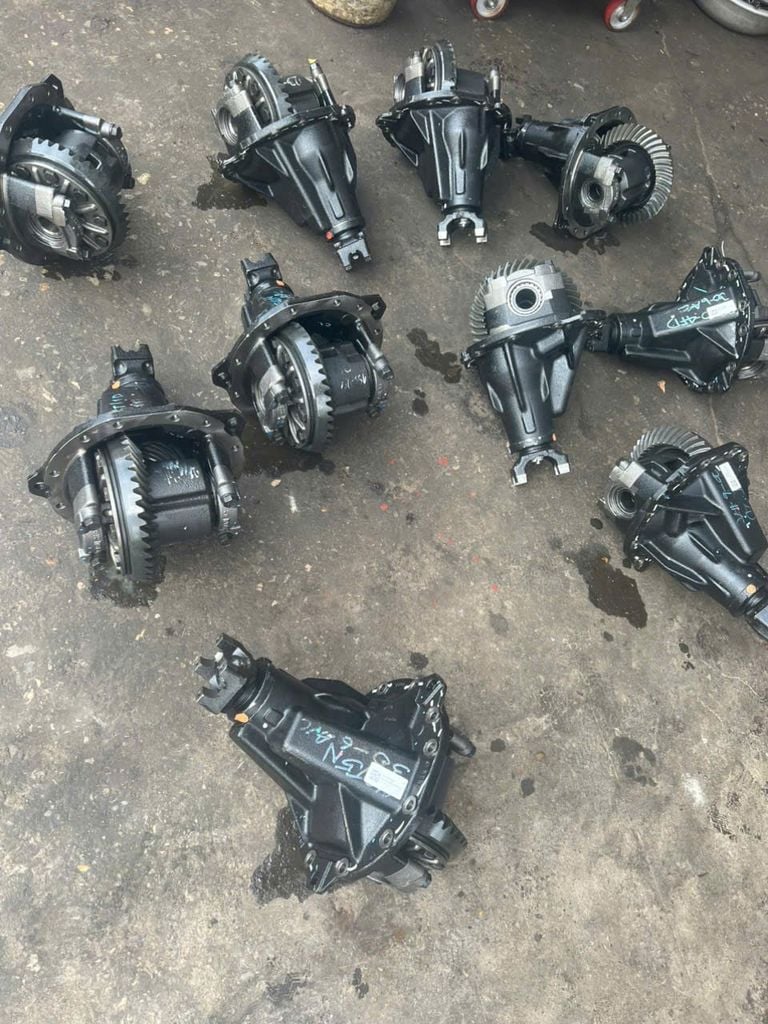 Cụm đùm cầu sau / Ruột cầu vi sai (Rear Differential Assy) chuẩn xịn tháo xe zin dành cho Chevrolet Colorado, Chevrolet Trailblazer đời 2012 - 2020. Thông số vành chậu 41 răng, quả dứa 12 răng (Tỷ số truyền 3.42). Mã 94727142