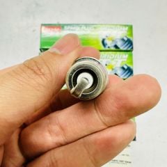 Bugi Iridium TT - Platinum Denso Japan cho Toyota Vios, Yaris, Corolla Altis, Innova, Fortuner, Camry, Altis, Camry máy 1NZ, 1ZZ, 1TR, 2TR, 2AZ; Honda Civic, CR-V, Accord máy 2.0, 2.4; Mitsubishi Grandis, Lancer, Pajero Sport máy MIVEC. Mã IK20TT