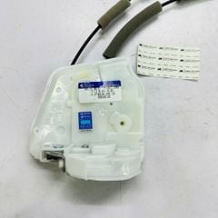 Cụm cơ cấu ổ khóa ngậm cánh cửa sau có khoá trẻ em 8 giắc điện Mazda 3 đời 2014 - 2019. Hàng cao cấp China. Mã Trái BHP2-73-310B và sau Phải BHP2-72-310B ( 1 cái )
