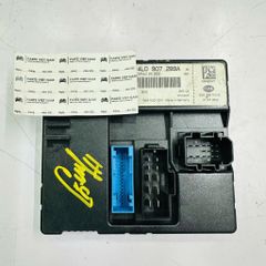 Cụm hộp điều khiển hệ thống tiện nghi J393 chuẩn tháo xe xịn dành cho Audi Q7 thế hệ thứ nhất đời 2007 - 2015. Đặt hàng 8 - 10 ngày. Mã 4L0907289A, 4L0910289D