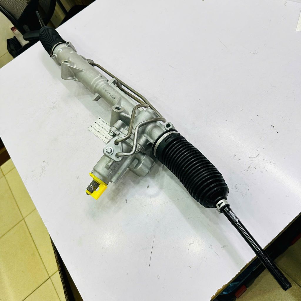 Thước lái trợ lực dầu (Không van điện) Mercedes C-Class C200 C250 W204 đời 2007 - 2014. Hàng chất lượng cao. Mã 2044600600, A2044605300, A2044604300