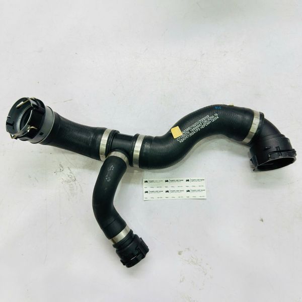 Ống dẫn nước làm mát két nước phía trên bên Trái Mercedes-Benz. – Parts ...