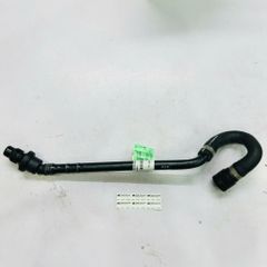 Ống nước làm mát bộ sinh hàn hộp số, Ống tản nhiệt động cơ M264 (1.5L & 2.0L EQ Boost) xe Mercedes-Benz C200 (1.5L), C300 (2.0L) (W205 Facelift), E200, (X253 Facelift) đời 2018 - 2023. Hàng xịn Mec. Mã A2642002001, 2642002001