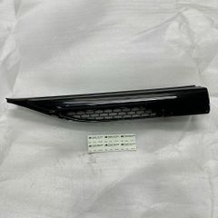 Ốp mang cá tai xe Land Rover Range Rover Evoque đời 2012 - 2019. Hàng Taiwan đặt hàng 10 ngày. Mã LR027322, LR027318 ( 1 cái )