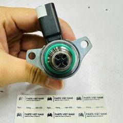 Van định lượng dầu bơm cao áp, Van SCV Ford Ranger, Everest, Mazda BT50 máy 2.2 và 3.2 đời 2016 - 2022. Hàng xịn Ford. Mã FB3Q9358AA, FB3Z9358A, FB3Q-9358-AA