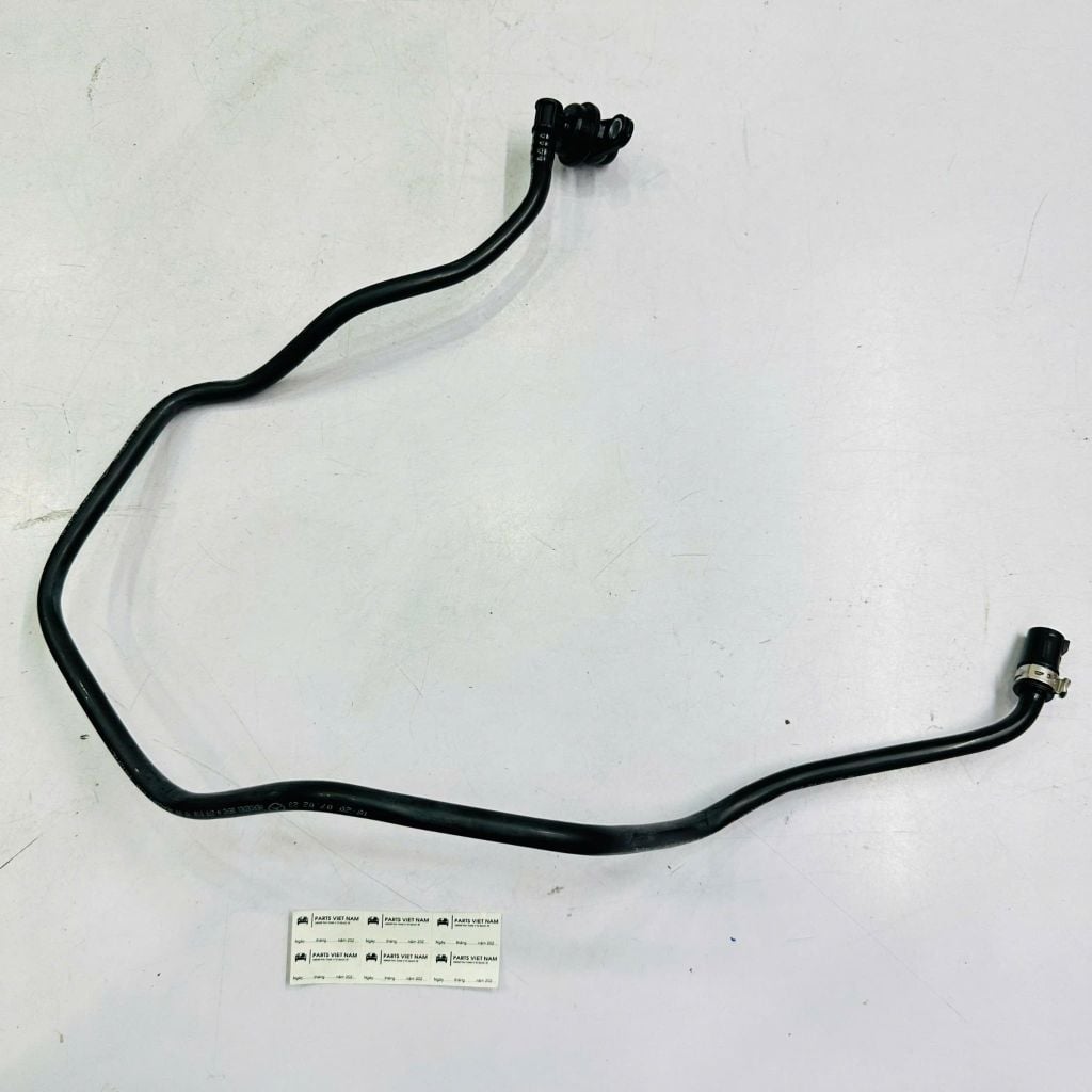 Ống thông hơi vách máy (PCV) Mercedes W176 A180, A200, A250, C117, X117 CLA180, CLA200, CLA250, X156 GLA180, GLA200, GLA250 động cơ M270 đời 2013 - 2019. Hàng xịn Mec. Mã A2700181000, A2700180221