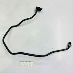 Ống thông hơi vách máy (PCV) Mercedes W176 A180, A200, A250, C117, X117 CLA180, CLA200, CLA250, X156 GLA180, GLA200, GLA250 động cơ M270 đời 2013 - 2019. Hàng xịn Mec. Mã A2700181000, A2700180221