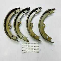 Má phanh tay (Bố thắng đỗ) Lexus IS250, IS300, IS350, GS300, GS350, GS430, GS450h, GS460 đời 2006 - 2014. Hàng chất lượng cao. Mã 4653030020, 46530-30020 ( 1 bộ )