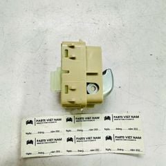 Công tắc lên xuống kính đơn trước sau Mercedes W205 C200, C250, C300, C350, W213 E200, E250, E300, W222 S300, S400 đời 2014 - 2022. Hàng cao cấp mầu vàng nắng. Mã A2229051904, A2059051513