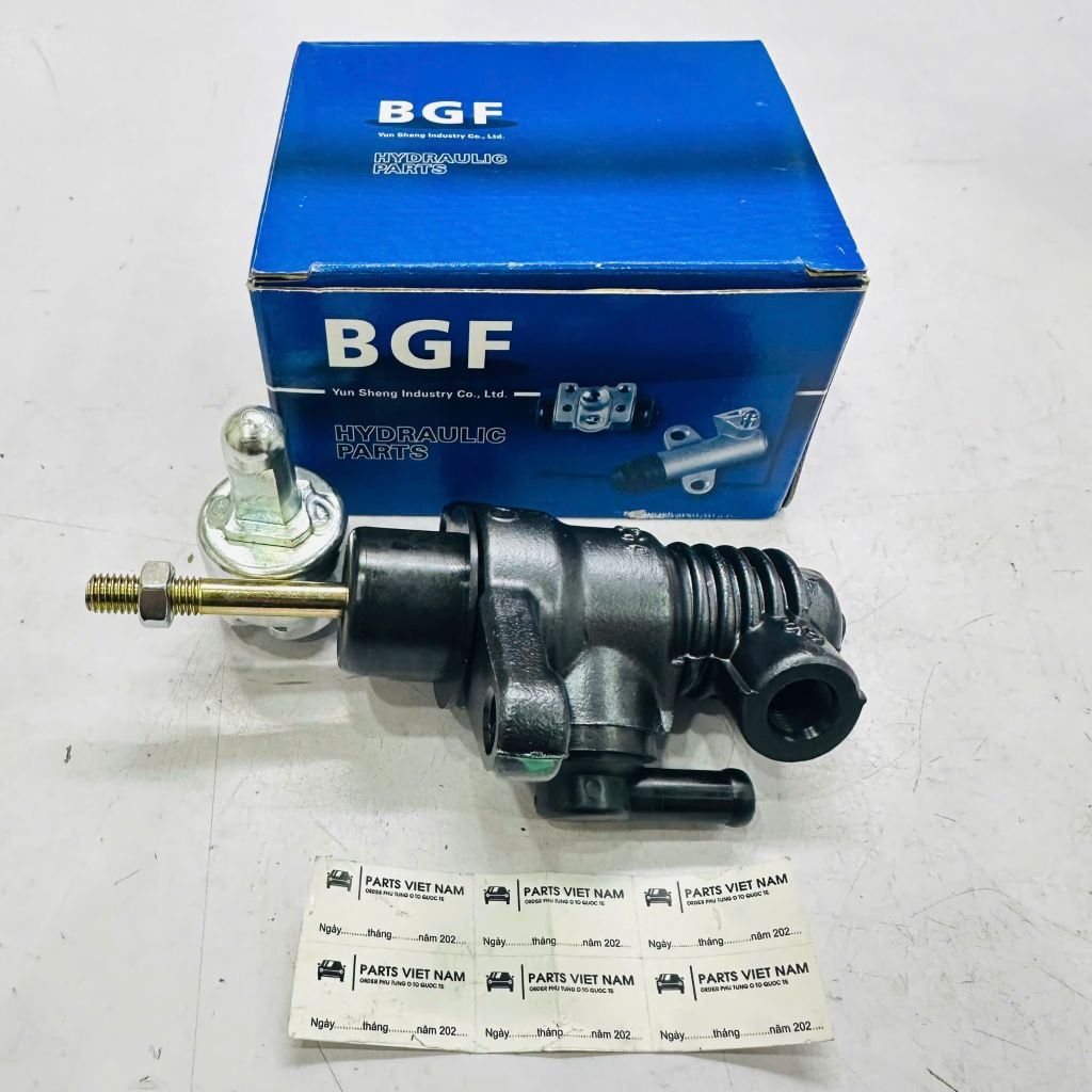 Tổng côn hoặc heo côn trên Toyota Haice hoặc Cá Mập máy dầu 2KD và xăng 1TR đời 2007 - 2015. Hàng Bgf. Mã TYT-CMC1, 31420-26200, 3142026200