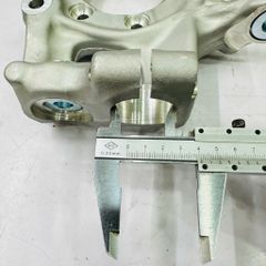 Ngõng moay ơ trước Audi A4 (B8), A5, Q5 ( động cơ 1.8, 2.0, 3.0, 3.2L) đời 2010 - 2016. Hàng chất lượng cao đặt 6 - 8 ngày. Mã Trái 8K0407253AA, 8K0407253AB , Phải 8K0407254AA, 8K0407254AB ( 1 cái )