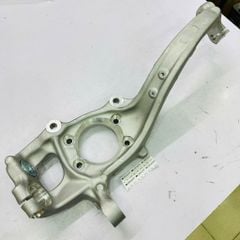 Ngõng moay ơ trước Audi A4 (B8), A5, Q5 ( động cơ 1.8, 2.0, 3.0, 3.2L) đời 2010 - 2016. Hàng chất lượng cao đặt 6 - 8 ngày. Mã Trái 8K0407253AA, 8K0407253AB , Phải 8K0407254AA, 8K0407254AB ( 1 cái )