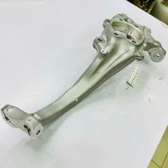 Ngõng moay ơ trước Audi A4 (B8), A5, Q5 ( động cơ 1.8, 2.0, 3.0, 3.2L) đời 2010 - 2016. Hàng chất lượng cao đặt 6 - 8 ngày. Mã Trái 8K0407253AA, 8K0407253AB , Phải 8K0407254AA, 8K0407254AB ( 1 cái )