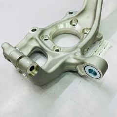 Ngõng moay ơ trước Audi A4 (B8), A5, Q5 ( động cơ 1.8, 2.0, 3.0, 3.2L) đời 2010 - 2016. Hàng chất lượng cao đặt 6 - 8 ngày. Mã Trái 8K0407253AA, 8K0407253AB , Phải 8K0407254AA, 8K0407254AB ( 1 cái )