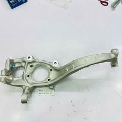 Ngõng moay ơ trước Audi A4 (B8), A5, Q5 ( động cơ 1.8, 2.0, 3.0, 3.2L) đời 2010 - 2016. Hàng chất lượng cao đặt 6 - 8 ngày. Mã Trái 8K0407253AA, 8K0407253AB , Phải 8K0407254AA, 8K0407254AB ( 1 cái )
