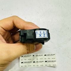 Mô tơ chia gió điều hòa, trộn gió nóng lạnh Mercedes C200, C250, C300 (W205), E200, E250, E300 (W213), GLC 200, GLC 300 X253, W253 đời 2014- 2023 Hàng Berh. Mã EFB4613, T944554