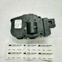 Mô tơ chia gió điều hòa, trộn gió nóng lạnh Mercedes C200, C250, C300 (W205), E200, E250, E300 (W213), GLC 200, GLC 300 X253, W253 đời 2014- 2023 Hàng Berh. Mã EFB4613, T944554