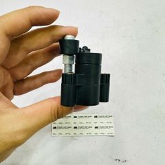 Cảm biến chiều cao gầm (6 Pins) sau bên trái Land Rover Range Rover L322 đời 2010 - 2012. Hàng cao cấp đặt 6 - 8 ngày. Mã LR023654, AH425A955BC