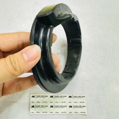 Đệm cao su lót lò xo giảm xóc sau Mercedes C200, C250, C300 (W205), E200, E250, E300 (W213), GLC200, GLC250, GLC300 (X253) đời 2015 - 2013. Hàng Frey. Mã A2053220184