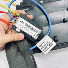 Cụm bơm đỡ lưng ghế trước bên phải Mercedes ML250, ML350, ML400, GLE350, GLE400, GLE43 (W166) đời 2011 - 2017. Hàng tháo xe xịn đặt 10 ngày. Mã A0008005448 ( 1 cái )