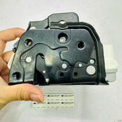 Ổ khoá gậm, khóa cửa trước trái (Bên Tài) 9 giắc điện Audi A6 (C6), A4 (B7), A3, A8, R8 đời 2003 - 2015. Hàng cao cấp. Mã 4F1837015, 4F1837015E, 8E1837015AA