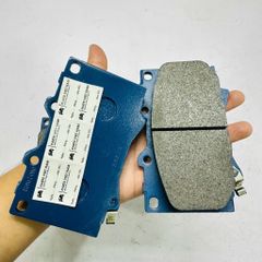 Má phanh trước (Bố thắng trước) Toyota Land Cruiser 70 Series (GRJ76 HZJ79 VDJ) đời 2007 - 2025. Hàng chất lượng cao. Mã 0446560340, 0446560230