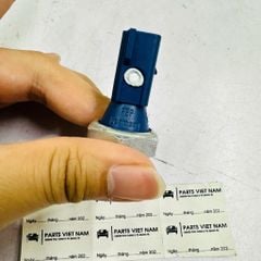 Cảm biến áp suất dầu nhớt (Màu xanh) Audi Q5, A4, A5, A6; Volkswagen Tiguan, Passat, Jetta đời 2007 - 2018. Máy 1.8 TFSI / 2.0 TFSI. Hàng xịn . Mã 06H919081A, 06H919081B, 06K919081, 06K919081C, 038919081H