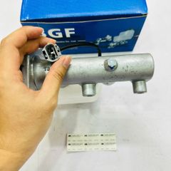 Tổng phanh (Heo cái) Toyota Land Cruiser 80 Series (FJ80, FZJ80, HDJ80, HZJ80) đời 1990-2006. Hàng BGF. Mã 4720160460