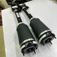 Giảm xóc hay phuộc nhún trước W164 GL320, GL350, GL420, GL450, GL500, ML280, ML300, ML320, ML350, ML420, ML450, ML500 đời 2005 - 2012. Hàng cao cấp đặt 3- 5 ngày. Mã A1643204513, A1643206113 ( 1 cây )