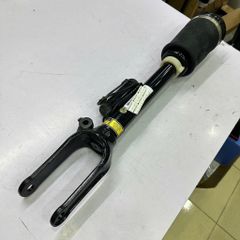 Giảm xóc trước, phuộc nhún hơi trước có ADS (có điện) Mercedes ML350, ML500, GL450, GL550 (W164, X164) đời 2005 - 2012. Hàng OEM chất lượng cao. Mã A1643206013, A1643205813, A1643204613, A1643205913, A1643206013 ( 1 cây )
