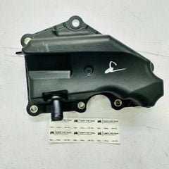 Hộp tách dầu nhớt động cơ (Van PCV) Ford Fiesta, EcoSport, Focus đời 2011 - 2022. Hàng xịn Ford, động cơ 1.5L, 1.6L. Mã AE8Z-6A785-D, AE8Z6A785D, AE8G-6A785-BE, AE8G6A785BE