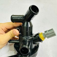 Cụm van hằng nhiệt Ford Ranger, Mazda BT50 máy 2.2, 3.2 đời 2014 - 2019. Hàng hàng cao cấp. Mã BK3Q-8A586-AB, BK3Q8A586AB