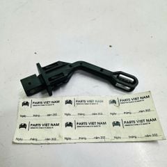 Cảm biến nhiệt độ giàn lạnh Mercedes C180, C200, C300 W203, W204, E200, E240, E280, E300 W211, W212, S300, S350, S400 W221 và Volvo XC60, XC90. Hàng Hella Đức. Mã A2208300772, A2208300372, A2208300773, A2208300774, A2208300775, 31404456, 30767019