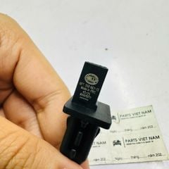Cảm biến nhiệt độ giàn lạnh Mercedes C180, C200, C300 W203, W204, E200, E240, E280, E300 W211, W212, S300, S350, S400 W221 và Volvo XC60, XC90. Hàng Hella Đức. Mã A2208300772, A2208300372, A2208300773, A2208300774, A2208300775, 31404456, 30767019