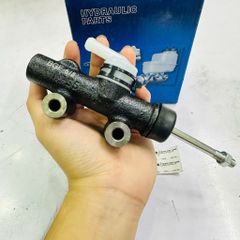 Tổng côn trên, Heo côn trên Toyota Hiace 