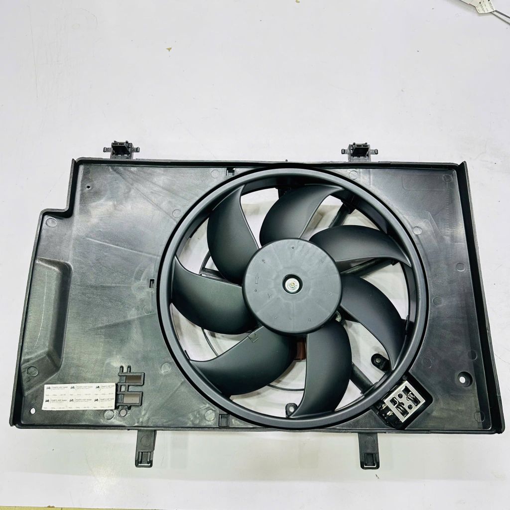 Cụm quạt két nước (Quạt làm mát động cơ) Ford Fiesta 1.0L và 1.5L đời 2011 - 2015. Hàng OEM China. Mã C1B18C607FA, 8V518C607CG
