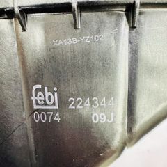 Bình nước phụ làm mát động cơ BMW 520i, 525i, 530i, 530e, 540i (G30/G38), 730i, 730Li, 740i, 740Li, 740Le (G11/G12), 630i, 640i (G32) đời 2016 - 2024. Động cơ B48, B58. Hàng Febi. Mã OE: 17139846642