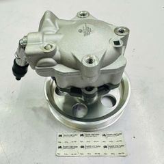 Bơm trợ lực lái (Power Steering Pump) Audi Q5 thế hệ 2009 - 2012. Hàng Hella Châu Âu. Mã 8R0145153D, 8R0145153C, 8R0145153B, 8R0145153A