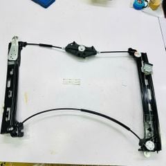 Compa lên xuống kính cửa lùa giữa (Trái/Phải) Volkswagen Sharan, Seat Alhambra đời 2011 - 2020. Hàng OEM chất lượng cao đặt 4 - 6 ngày. Mã 7N0843699F (Trái), 7N0843700F (Phải) )( 1 cái )