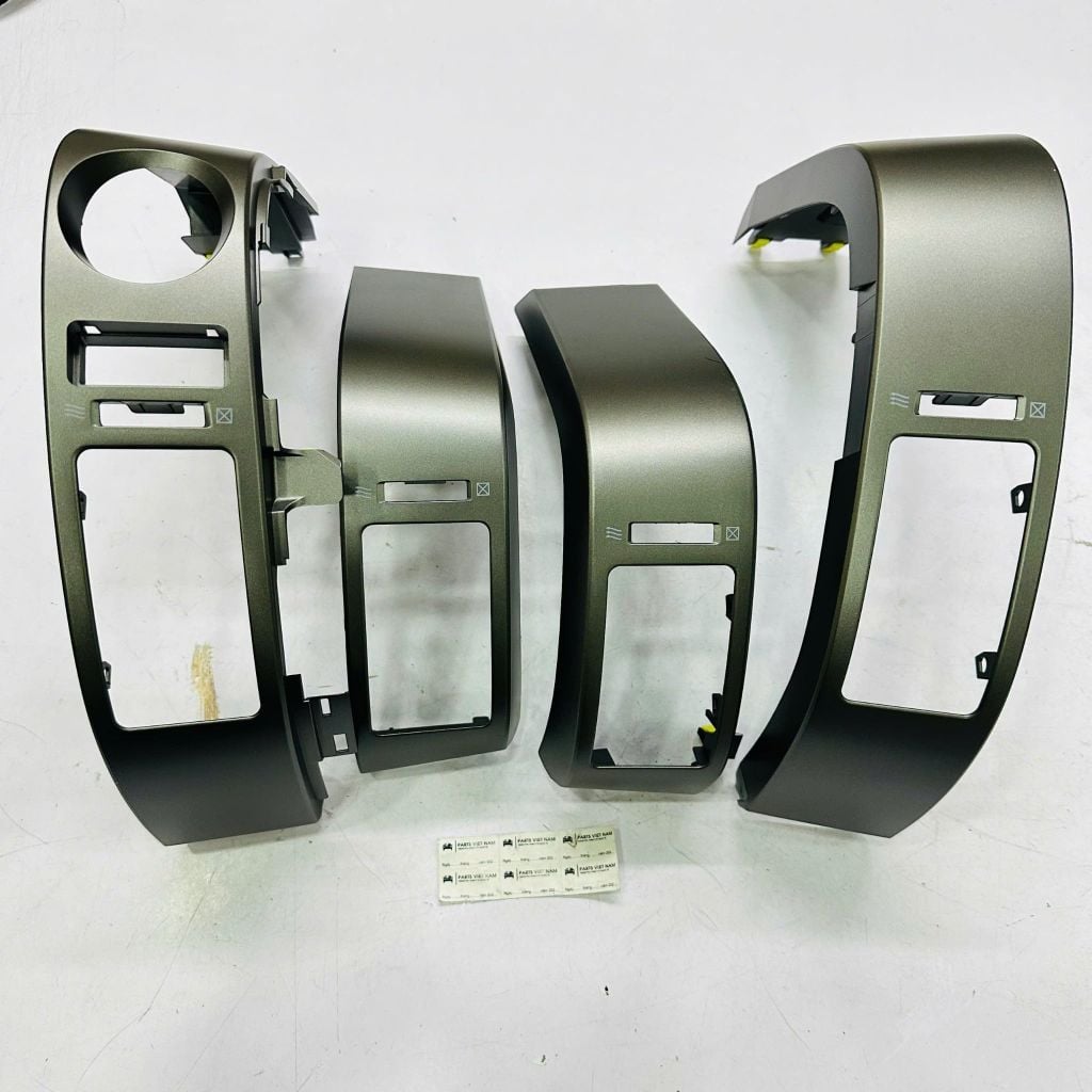 Mặt dưỡng cửa gió điều hòa trung tâm (LHD) Toyota Prius đời 2004 - 2009. Hàng OEM chất lượng cao đặt 12 ngày. Mã 55680-47020, 5568047020 ( 1 bộ)