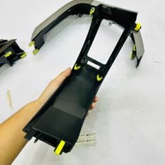 Mặt dưỡng cửa gió điều hòa trung tâm (LHD) Toyota Prius đời 2004 - 2009. Hàng OEM chất lượng cao đặt 12 ngày. Mã 55680-47020, 5568047020 ( 1 bộ)