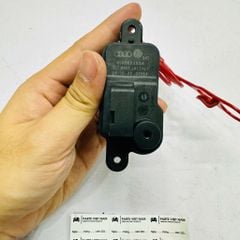 Mô tơ khóa nắp bình xăng Volkswagen Tiguan, Touareg, Teramont, Audi Q2, Q3, Q7, Q8, A5, A6, A7, A8 đời 2016 - 2026. Hàng Faw China. Mã 8S0862153, 4M0862153A